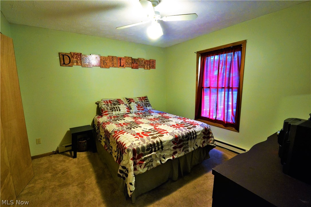 Road Island Lakes - Residential