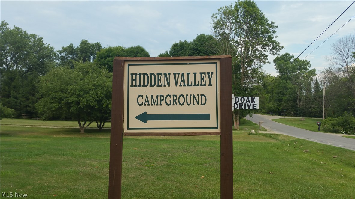 Road Island Lakes - Residential