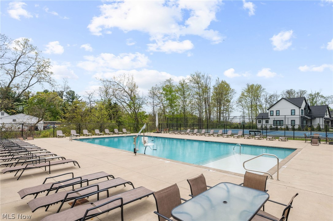 Lakes of Orange - Residential