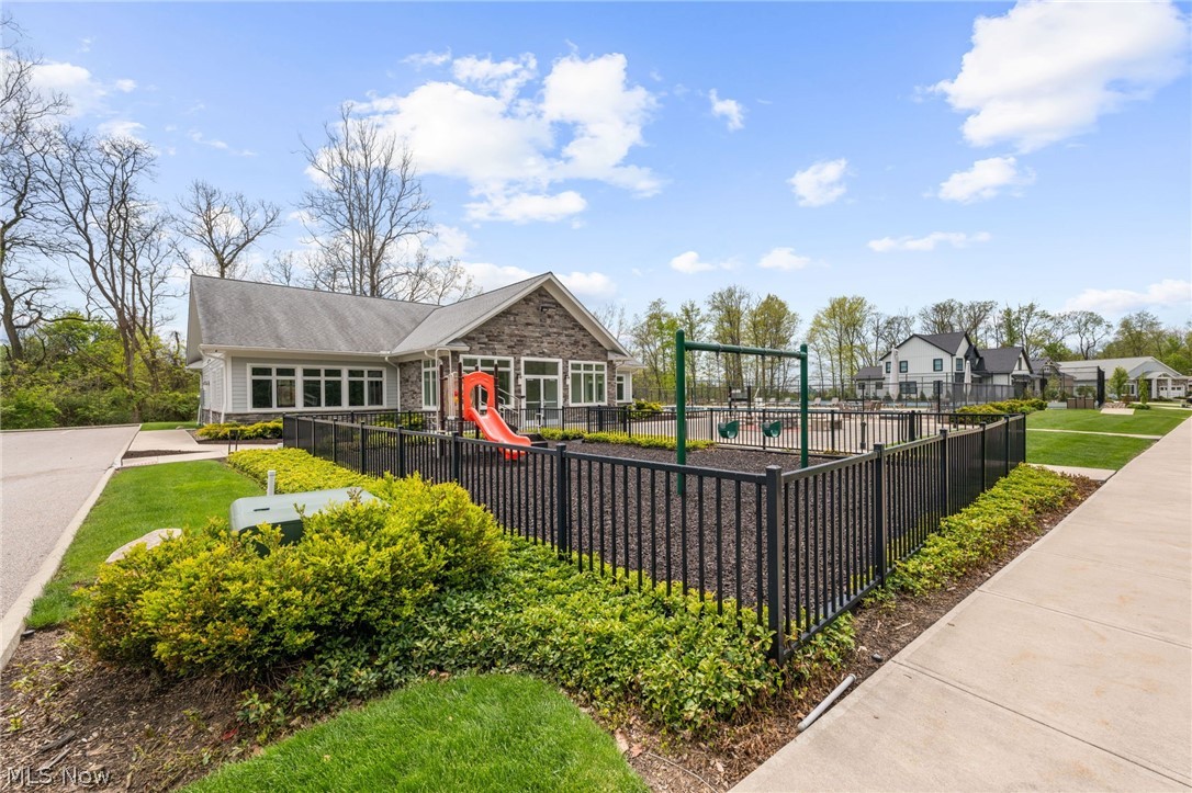 Lakes of Orange - Residential