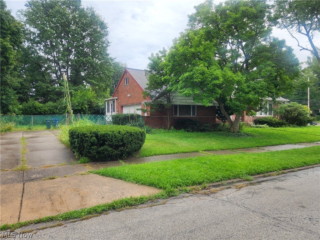 1425 Lynn Park Drive