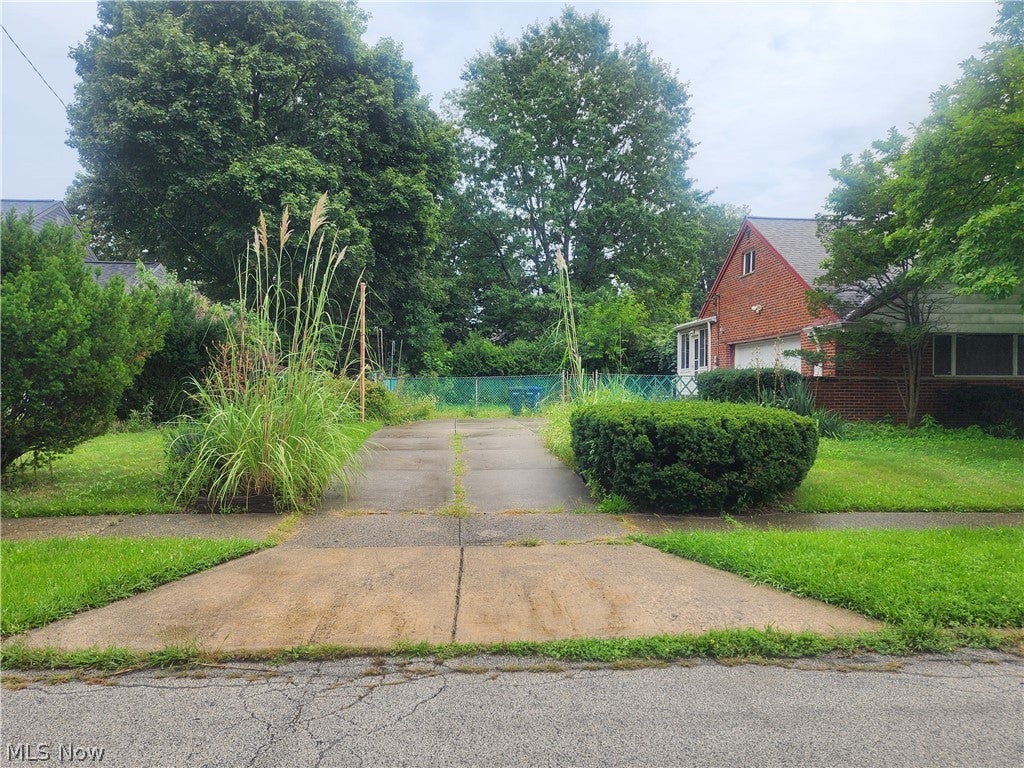 1425 Lynn Park Drive