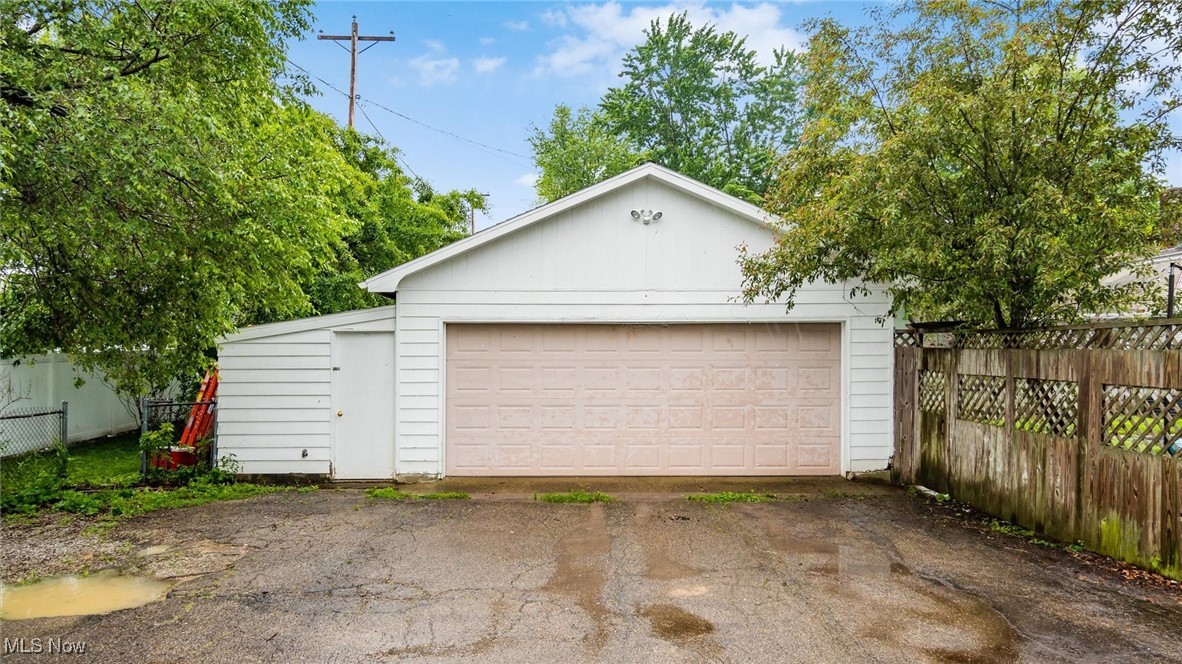 549 Mill Street, New Lexington, Ohio image 40