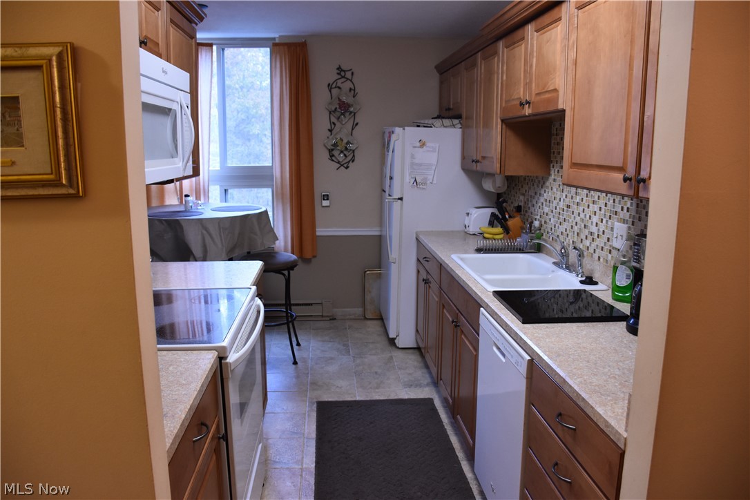 Silver Lake Towers Condo - Residential