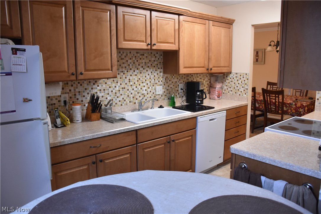 Silver Lake Towers Condo - Residential