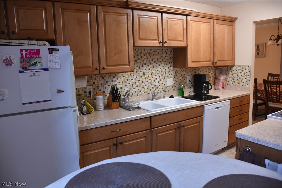 Silver Lake Towers Condo - Residential