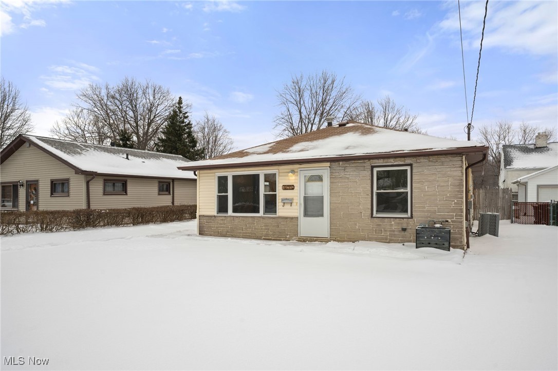 4685 Homewood Drive, Mentor, Ohio image 4