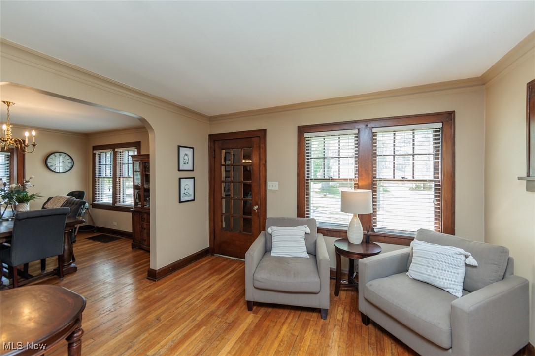 2633 Canterbury Road, Cleveland Heights, Ohio image 2
