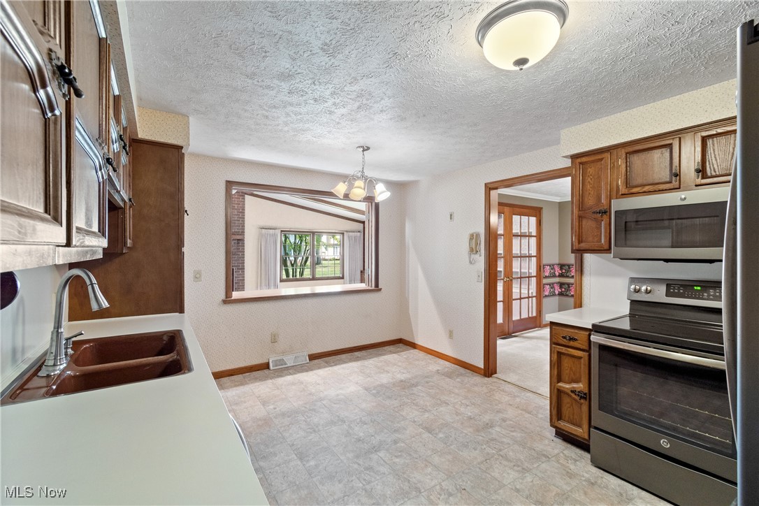 Colonial Hills - Residential