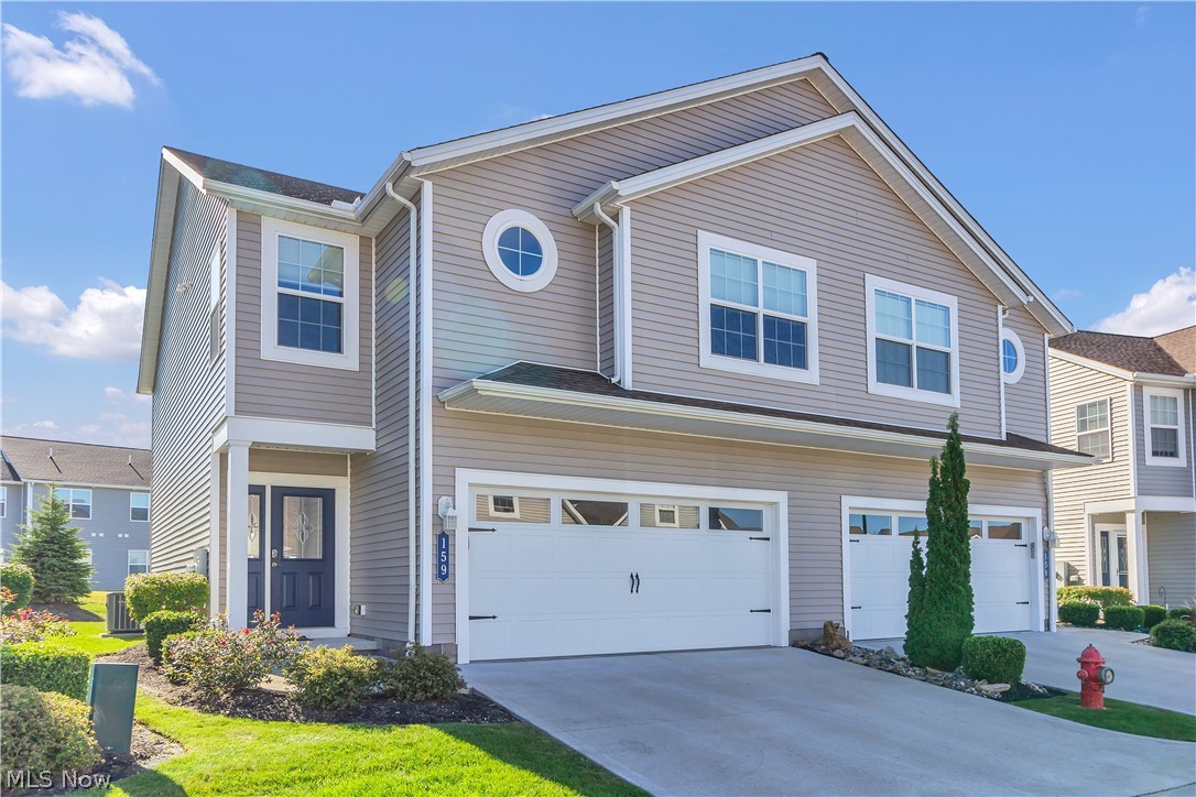 Lake Club at Larimar - Residential