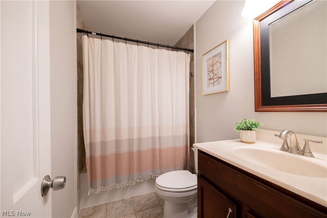 Al Co - Residential Lease