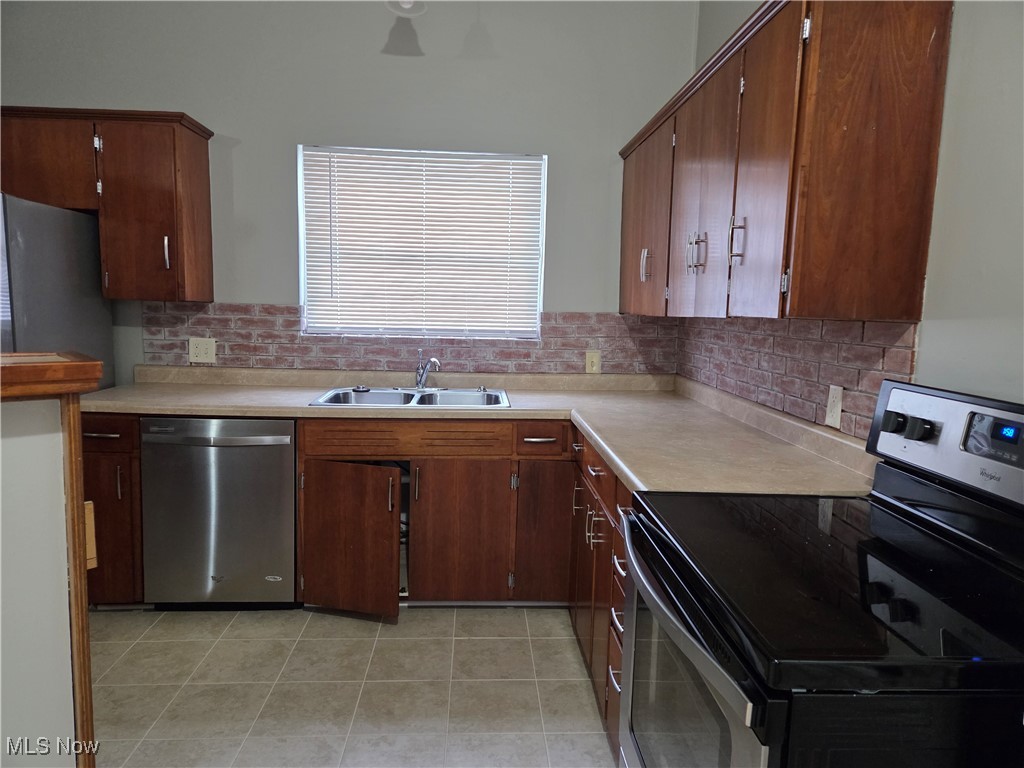 North Gate 01 - Residential