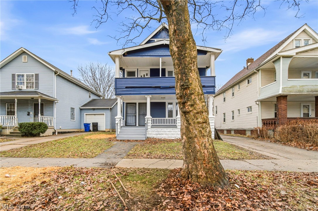 9512 Parkview Avenue