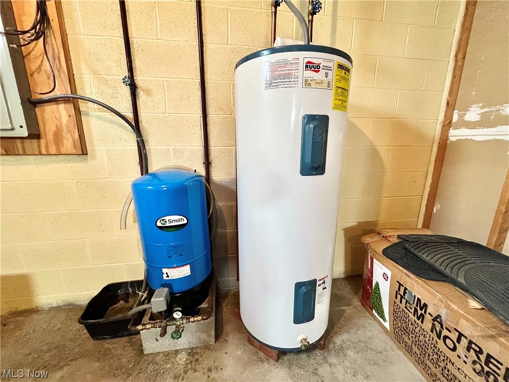 Connecticut Western Reserve - Residential