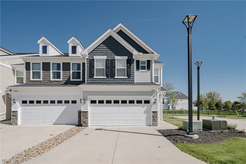 Townhouse For Sale - 27652 Serviceberry Court<br/> Westlake, OH 44145