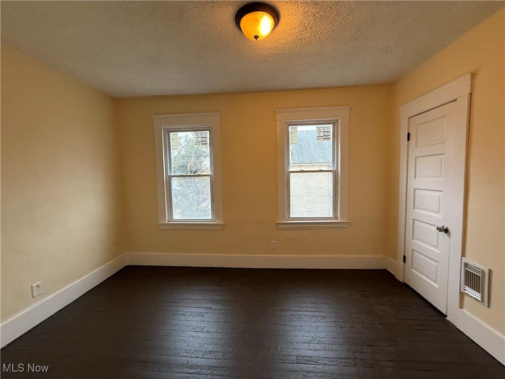 Curtiss Ambler Realty Cos - Residential Lease