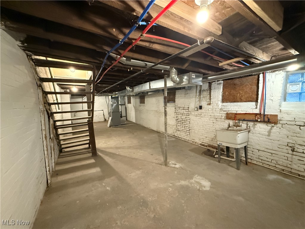 Curtiss Ambler Realty Cos - Residential Lease