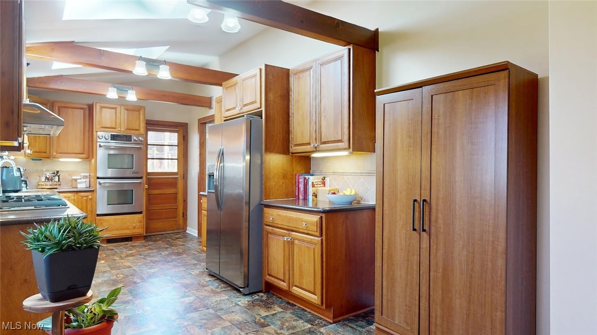 431 Somerset Drive, Chagrin Falls, Ohio image 8