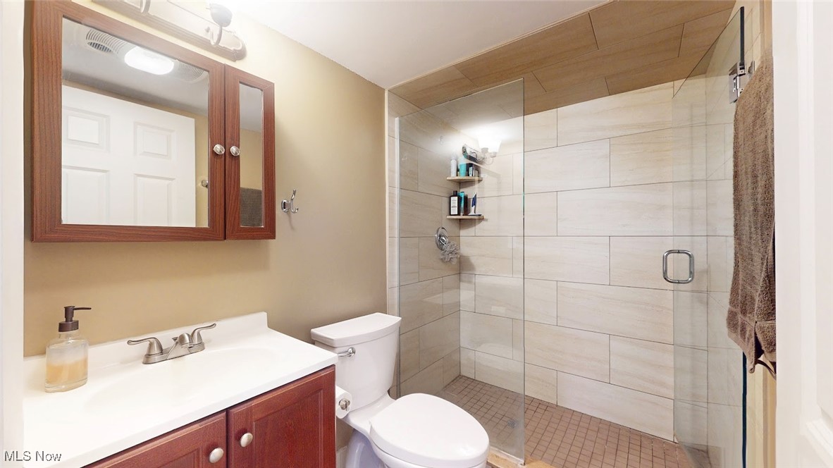 431 Somerset Drive, Chagrin Falls, Ohio image 32