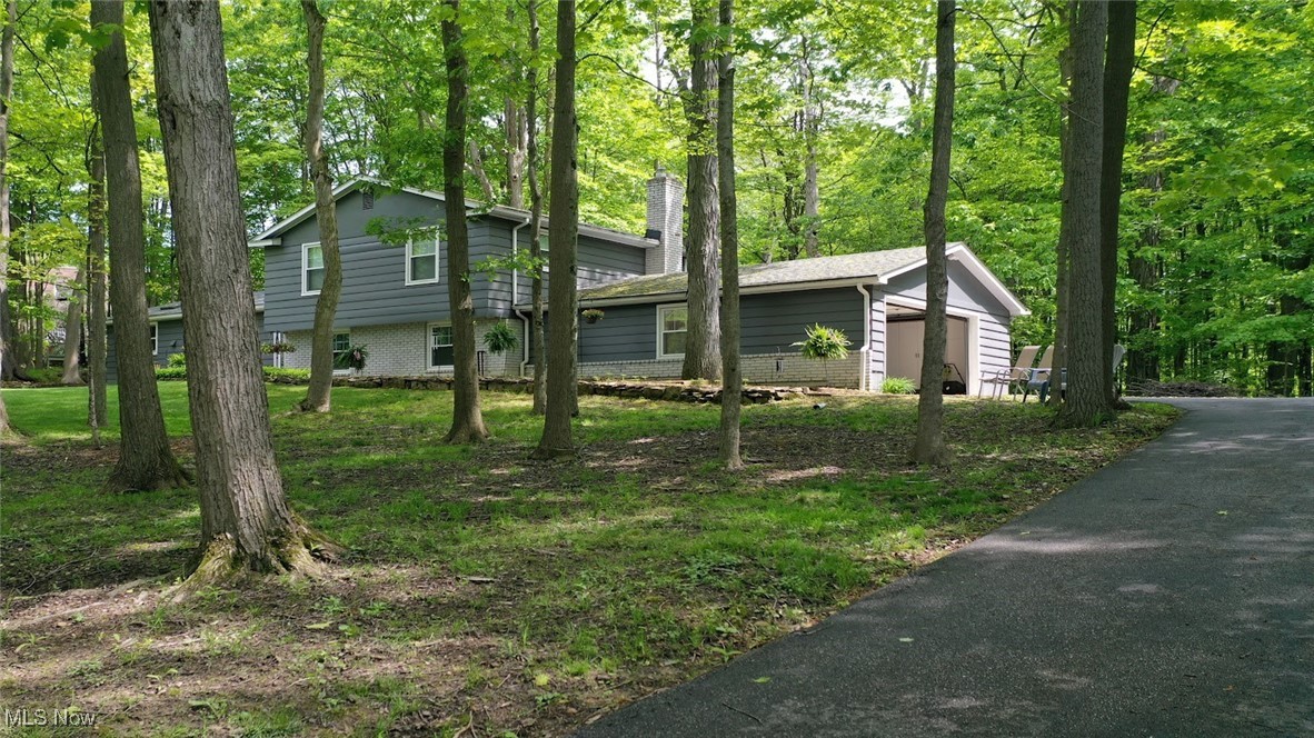 431 Somerset Drive, Chagrin Falls, Ohio image 2