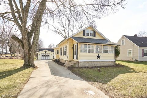 Tiny photo for 3248 State Street NW, North Canton, OH 44720 (MLS # 5190161)