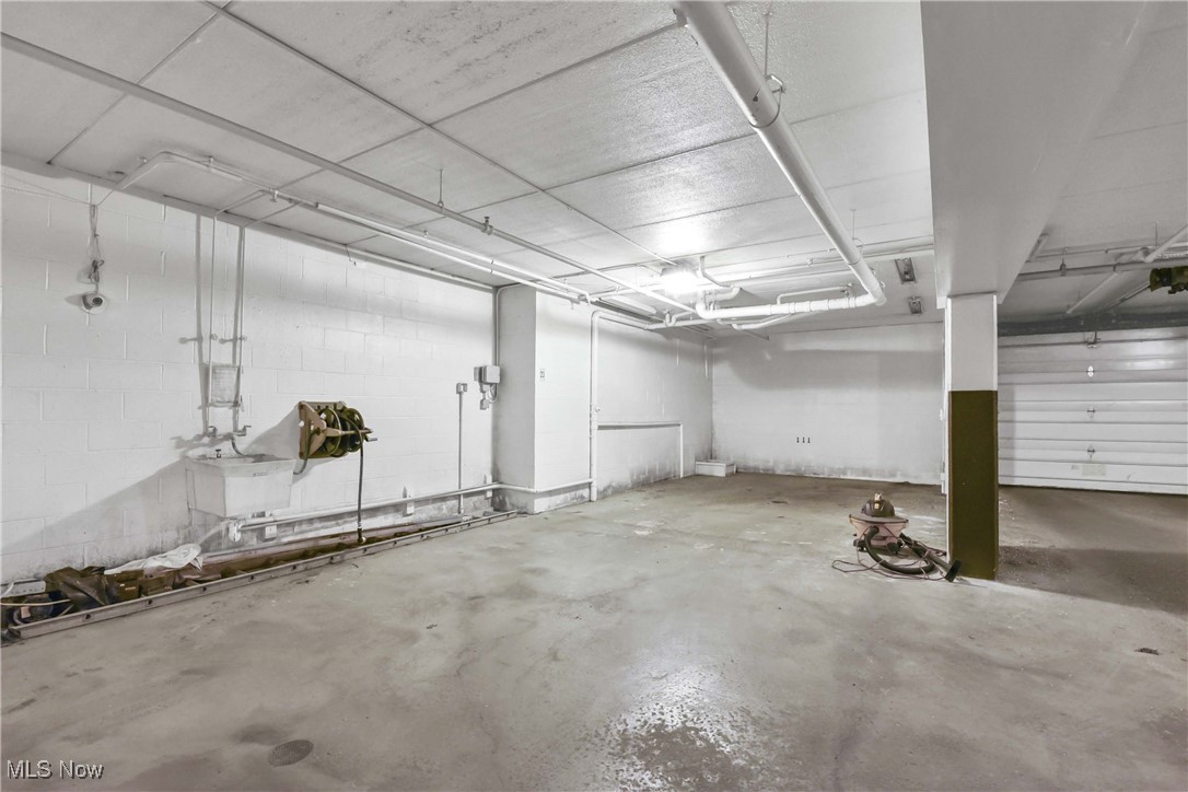 The Verandas/Vlg Condo - Residential