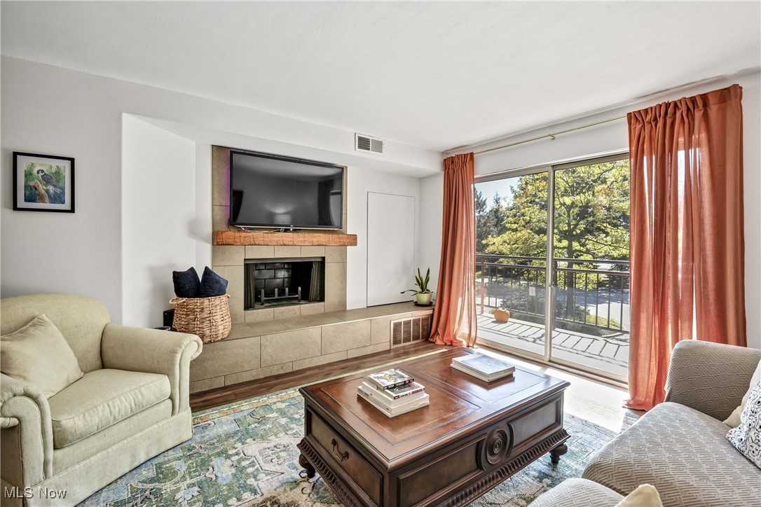 The Verandas/Vlg Condo - Residential