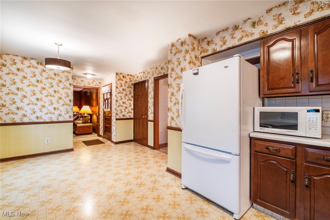 3060 Shalisma Drive, Youngstown, Ohio image 14