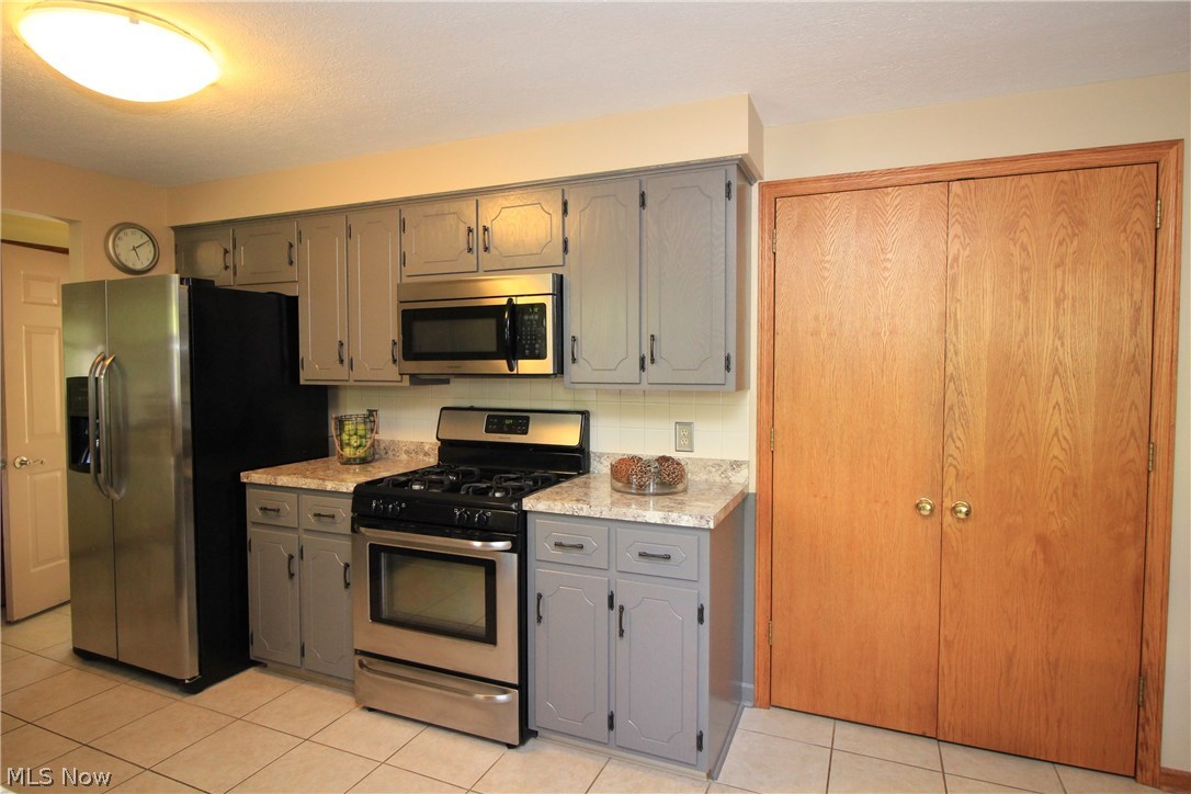 Surrey Hill #3 - Residential