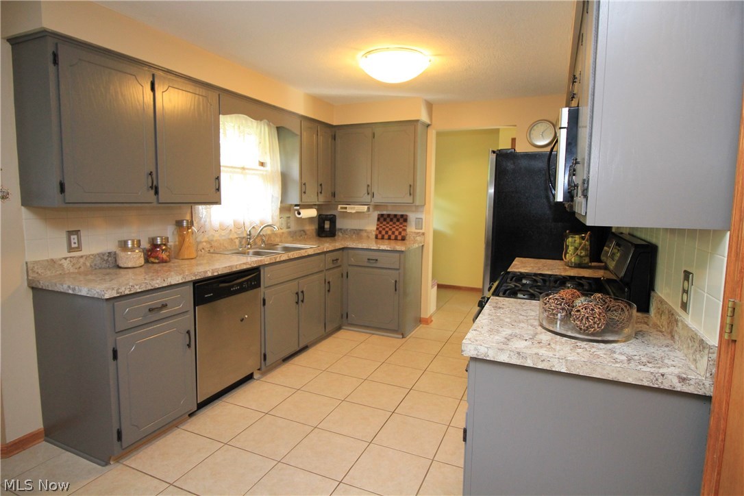 Surrey Hill #3 - Residential