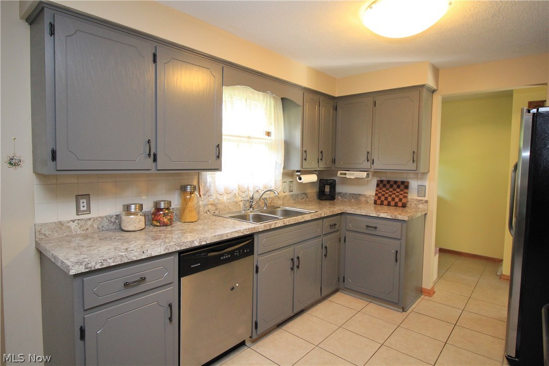 Surrey Hill #3 - Residential