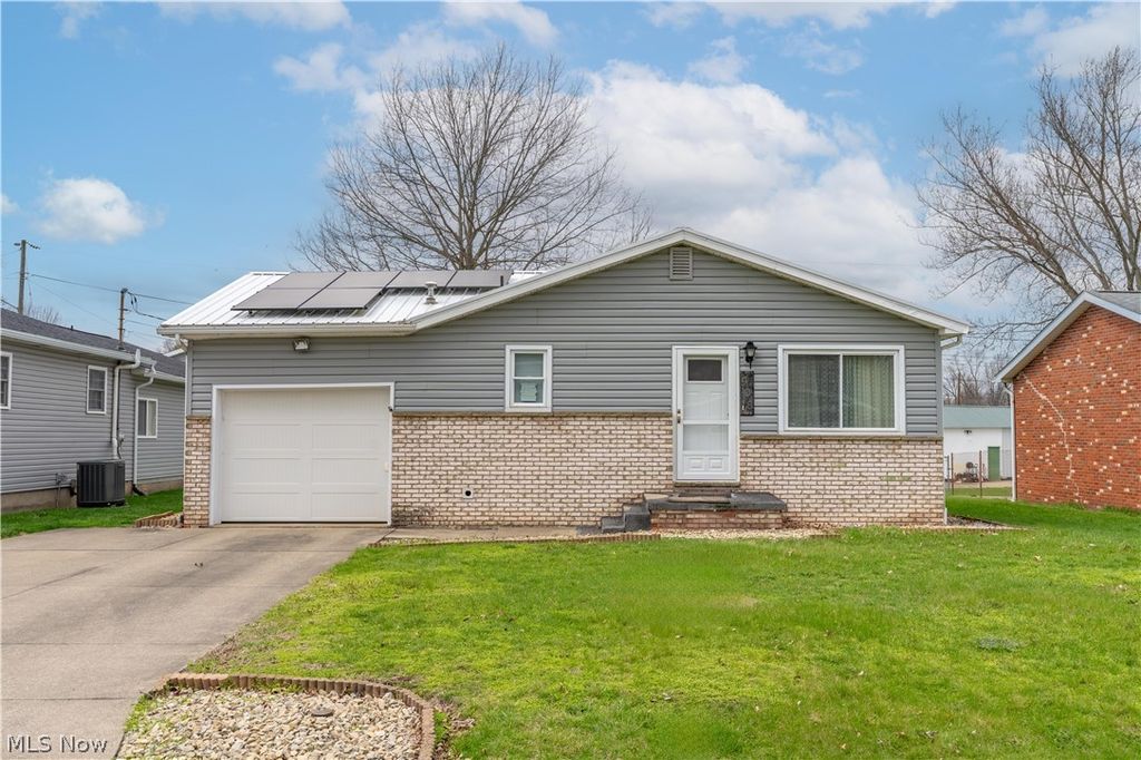 Photo of 408 4th Street NE, New Philadelphia, OH 44663 (MLS # 5191766)