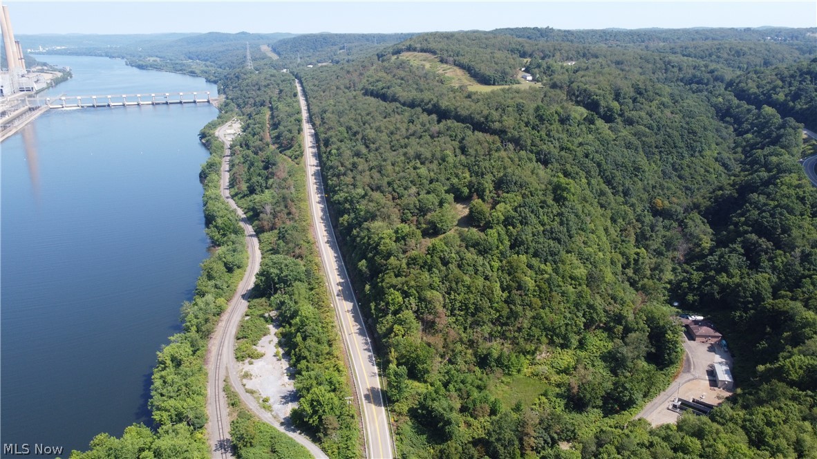 Ohio River Boulevard, New Cumberland, West Virginia image 7