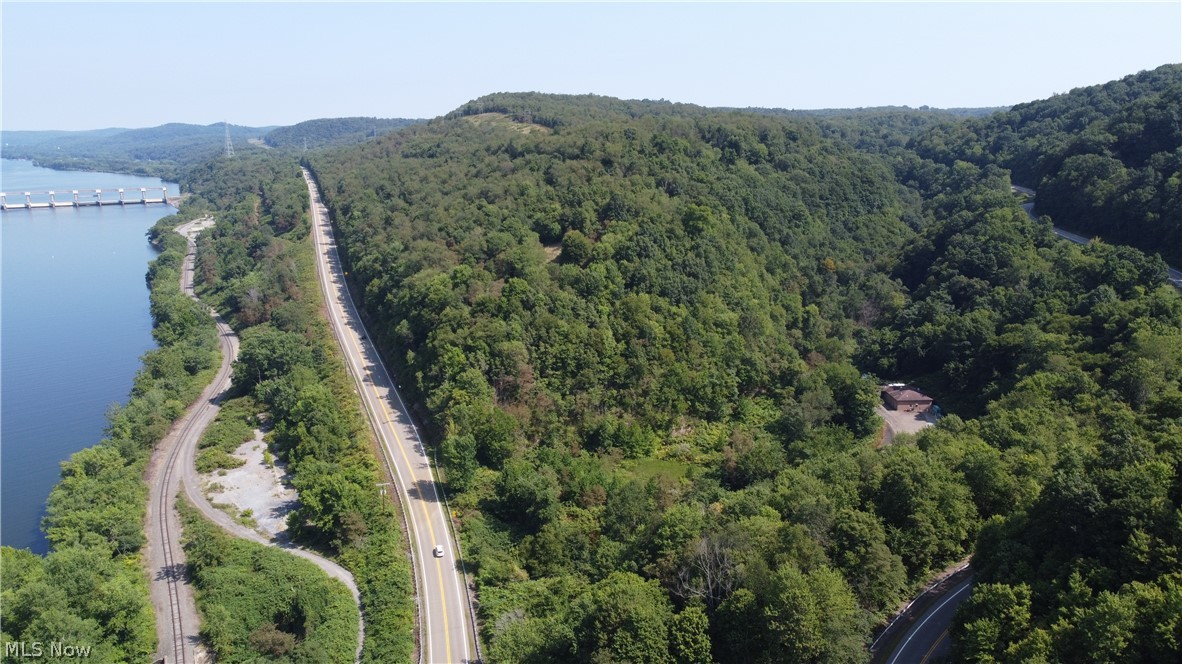 Ohio River Boulevard, New Cumberland, West Virginia image 8