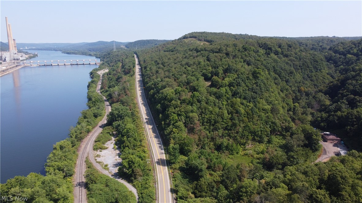 Ohio River Boulevard, New Cumberland, West Virginia image 1