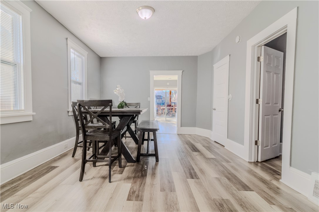 3536 W 50th Street