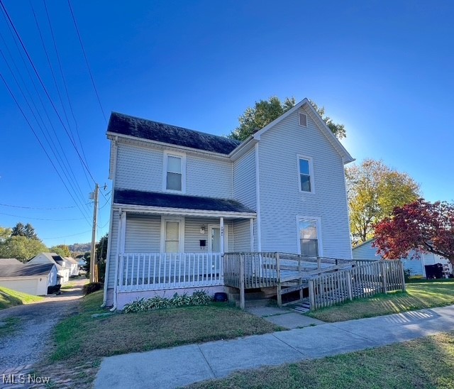 Main image without alt text