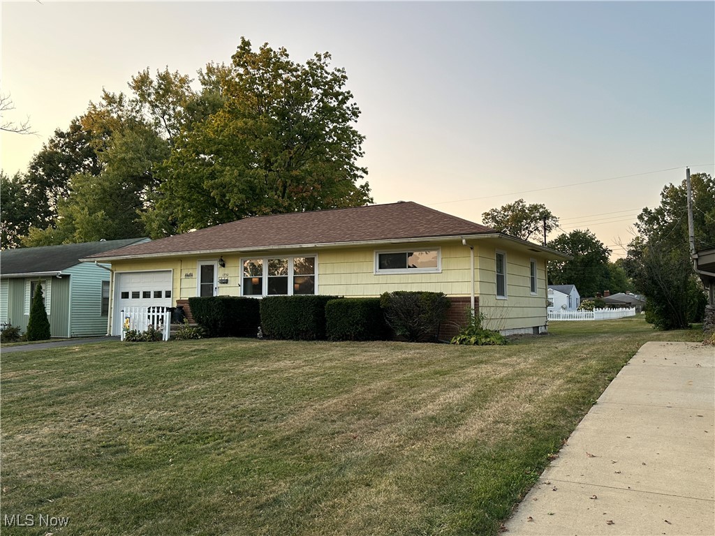 1732 Southeast Boulevard, Salem, Ohio image 2