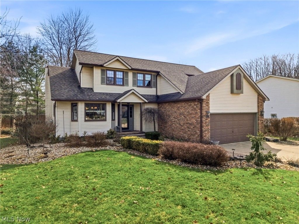 Photo of 105 Ruth Avenue, Cortland, OH 44410 (MLS # 5189849)