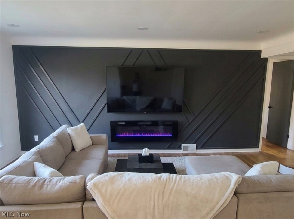 Rapid Transit Land Sales Compa - Residential