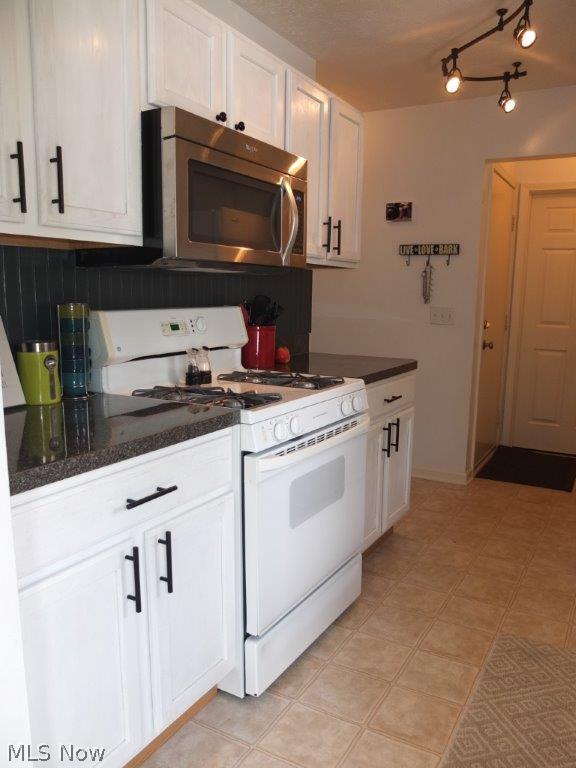 Parkside/Eastwood Village Condo - Residential