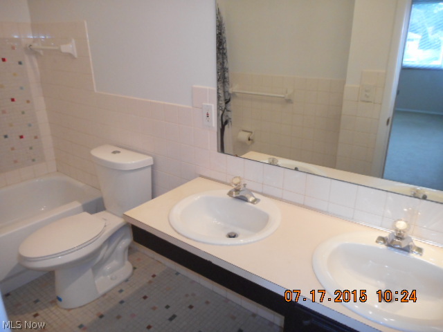 Emerald Towers Condo - Residential