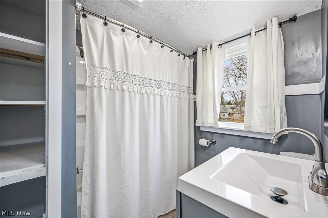 Kirk Manor 04 - Residential