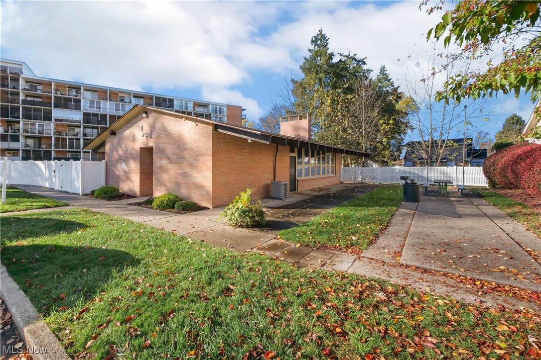 Seven Stories East Condo - Residential