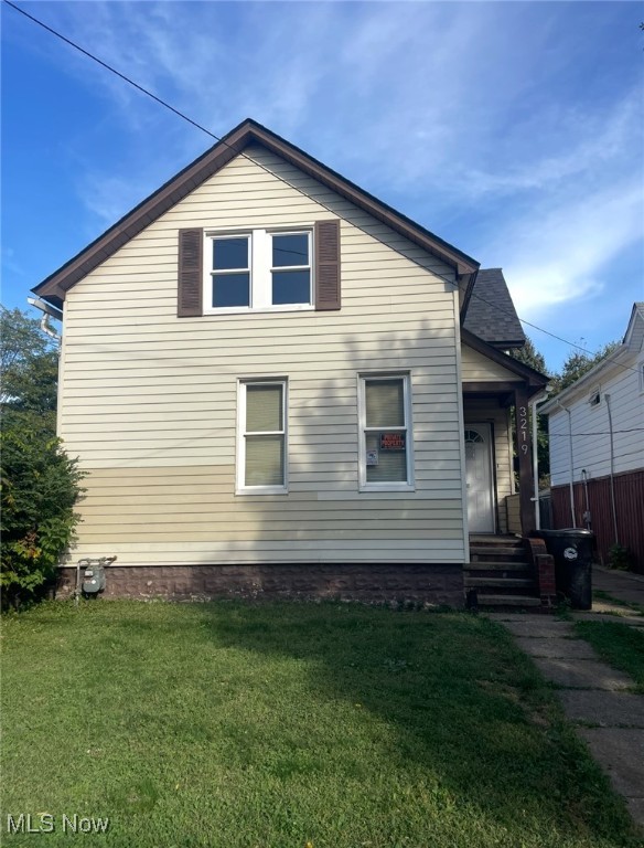Great investment property! Under $100,000. Single family home, but truly a duplex and can be converted into a duplex. 5 bedrooms. Great location. Close to freeways, restaurants, grocery stores, schools, metro-parks, and more. Minimal work is needed. Own and occupy, or rent it out. Don't miss out on this great opportunity. Schedule a visit and make an offer now!!!