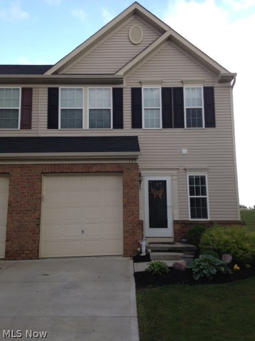 This 5-yr. old Townhouse is in ready to move in condition. Hardwood floors greet you from the foyer to living areas. Neutral décor, kitchen w/island. Open floor plan. Spacious master suite w/walk-in closet & private bathrm. Finished rec rm carpeted. Ceiling fans in master & bedrm 2.