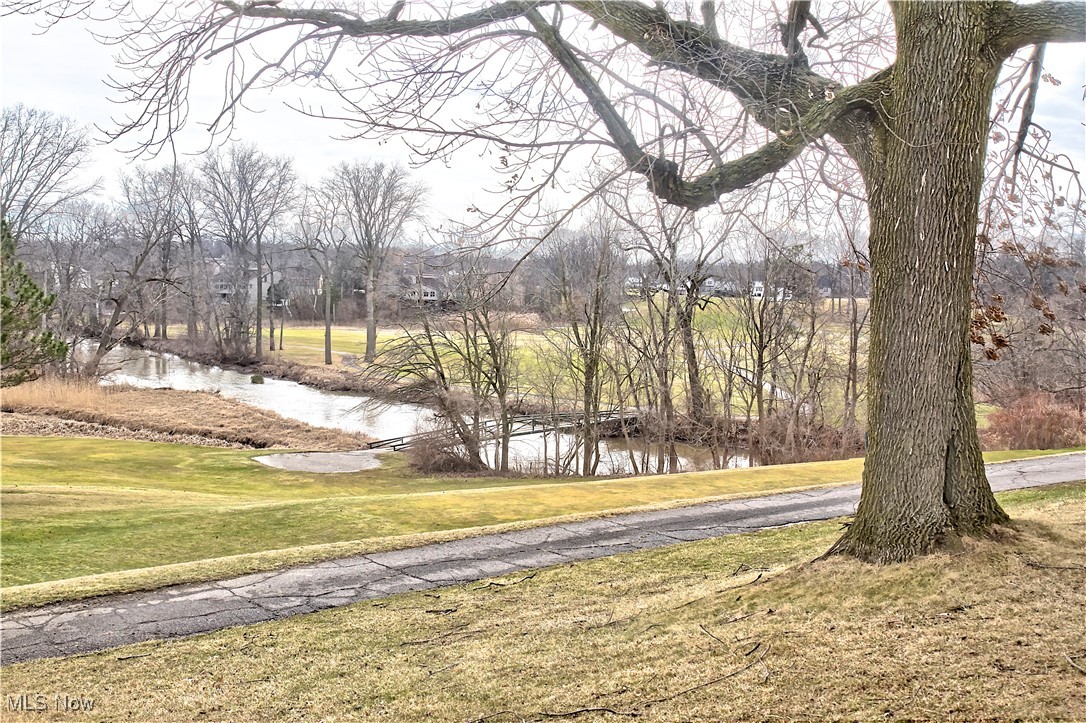 5547 Beavercrest Drive #111, Lorain, Ohio image 28
