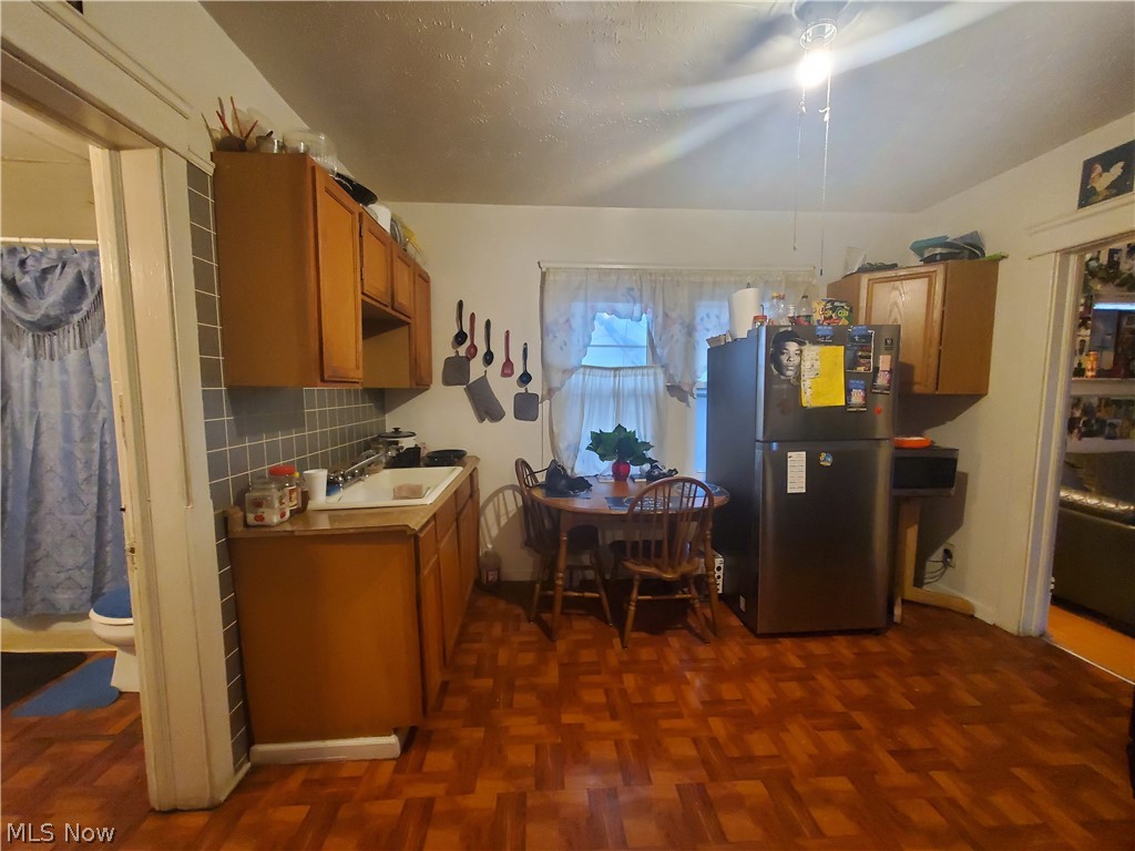 Elworthy Helwick Cos Home Garden - Residential Income