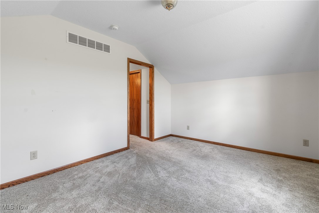 2520 Woodlawn Circle, Canton, Ohio image 22