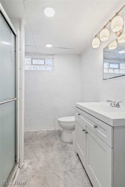 Tiny photo for 376 Kling Street, Akron, OH 44311 (MLS # 5240076)